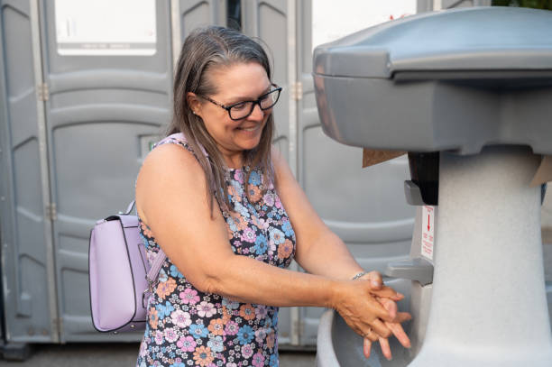 Best Portable restroom trailer rental  in Moville, IA